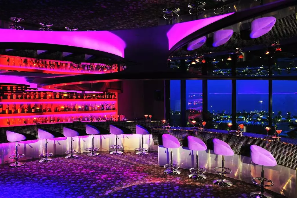 بار هتل سوسسی لاکچری ریزورت